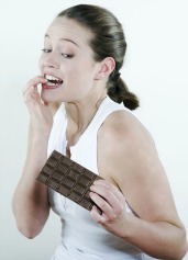 Dark chocolate contains catechin like in green tea that can help you lose weight!